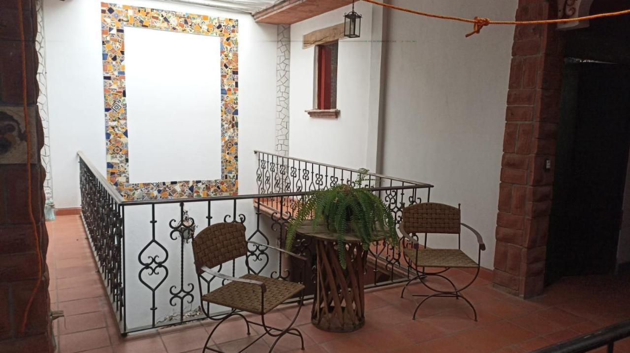 Bed and Breakfast La Casa De Piedra à El Carmen  Extérieur photo